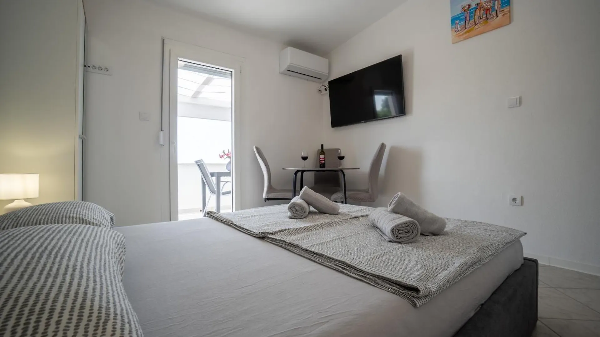 Apartments Najam Skundric Vir