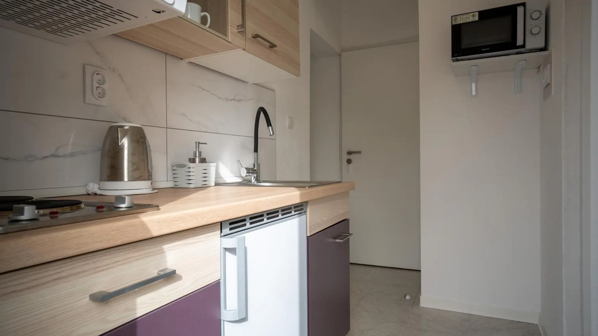 Apartments Najam Skundric Vir