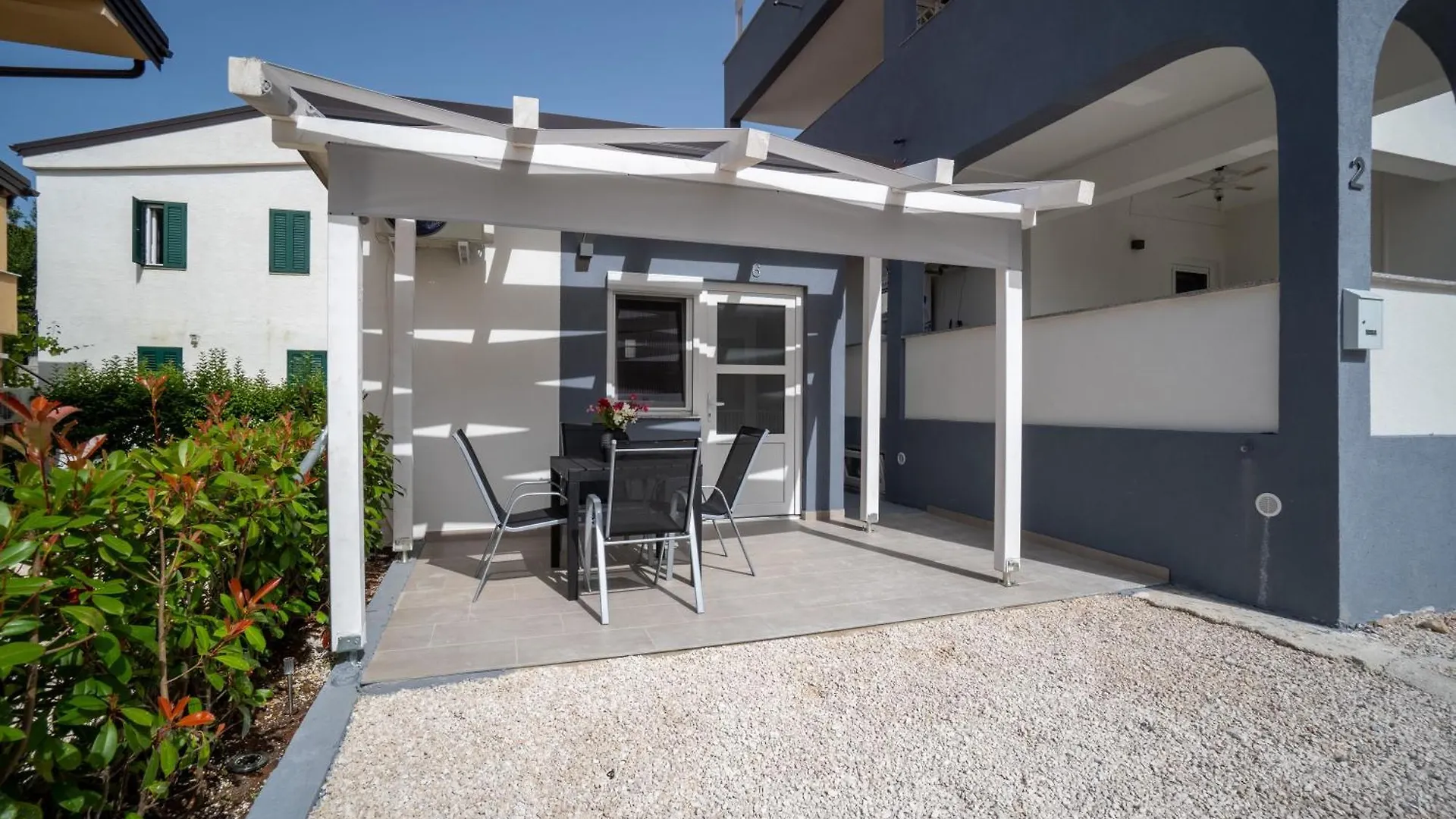 Apartments Najam Skundric Vir