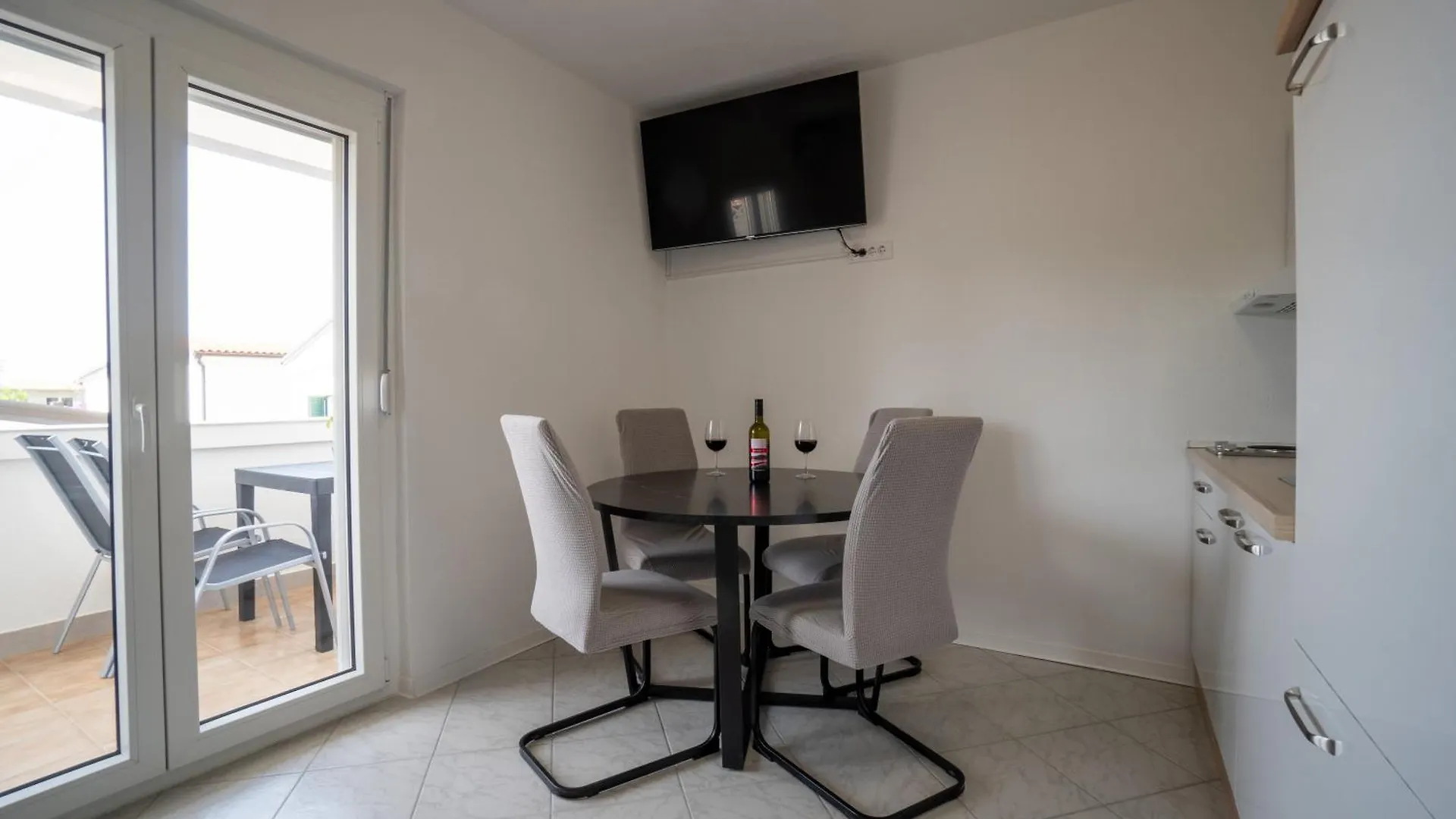 Apartments Najam Skundric Vir 0*,  Chorvatsko