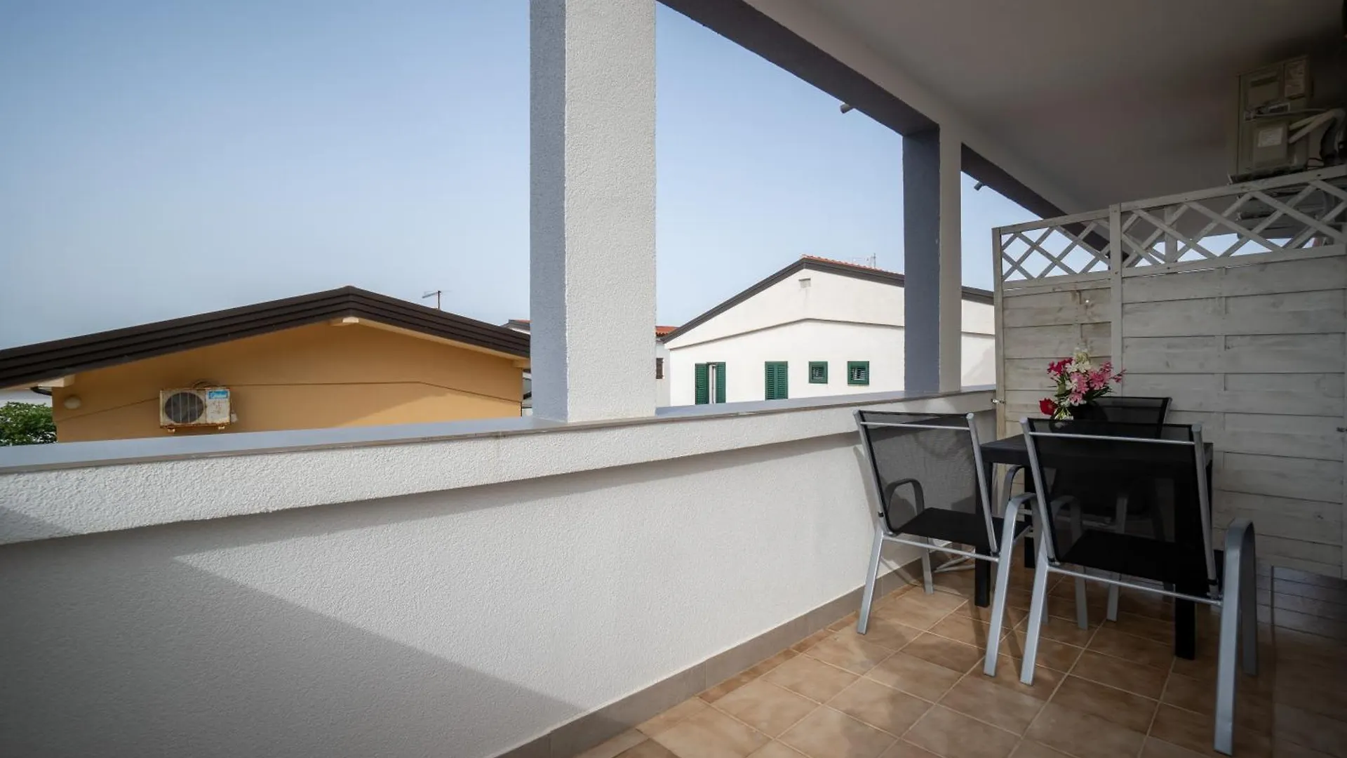 Apartments Najam Skundric Vir Croatia