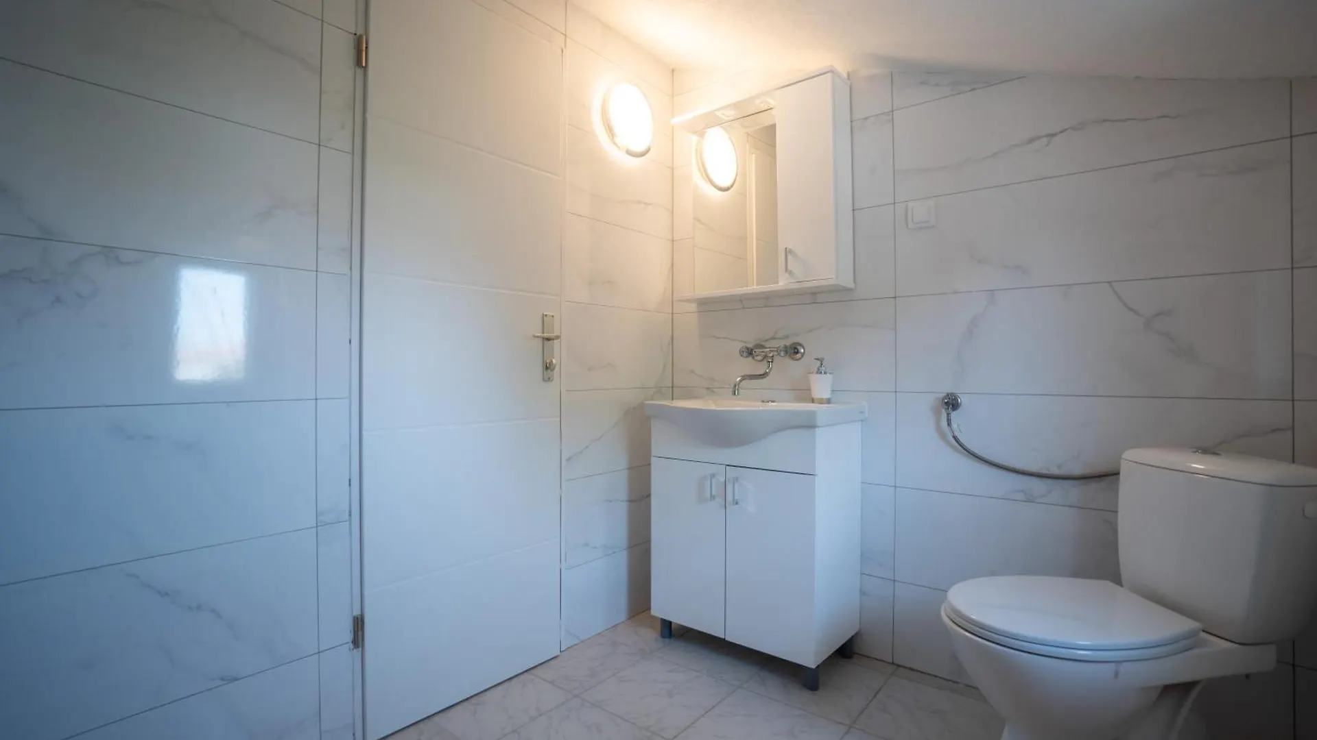 Apartments Najam Skundric Vir Croatia